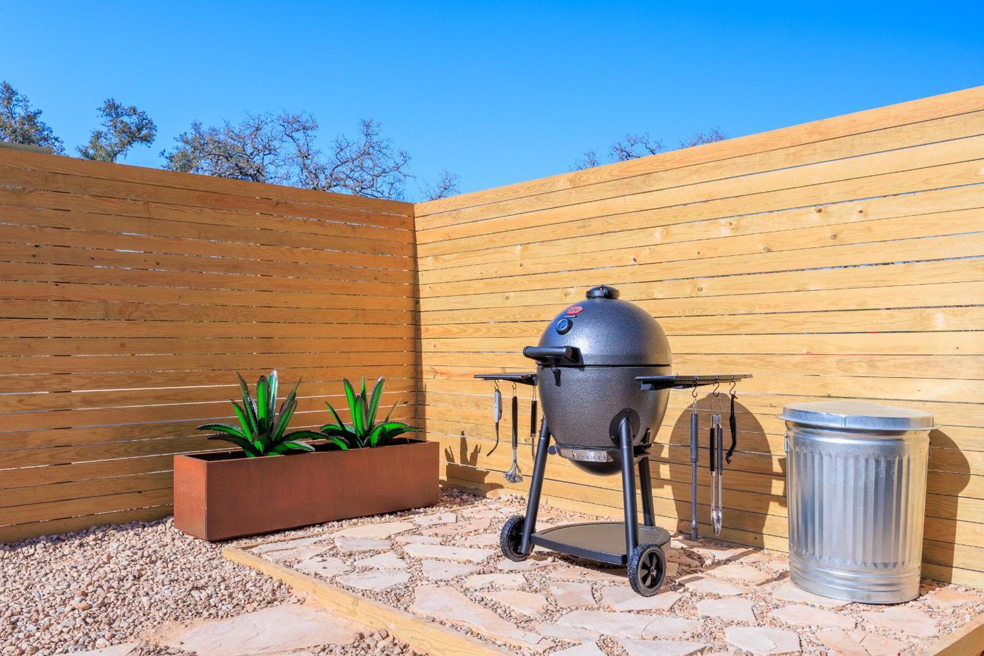 Romantic Luxury Retreat Hot Cold Pool & Sauna Wimberley Eksteriør billede