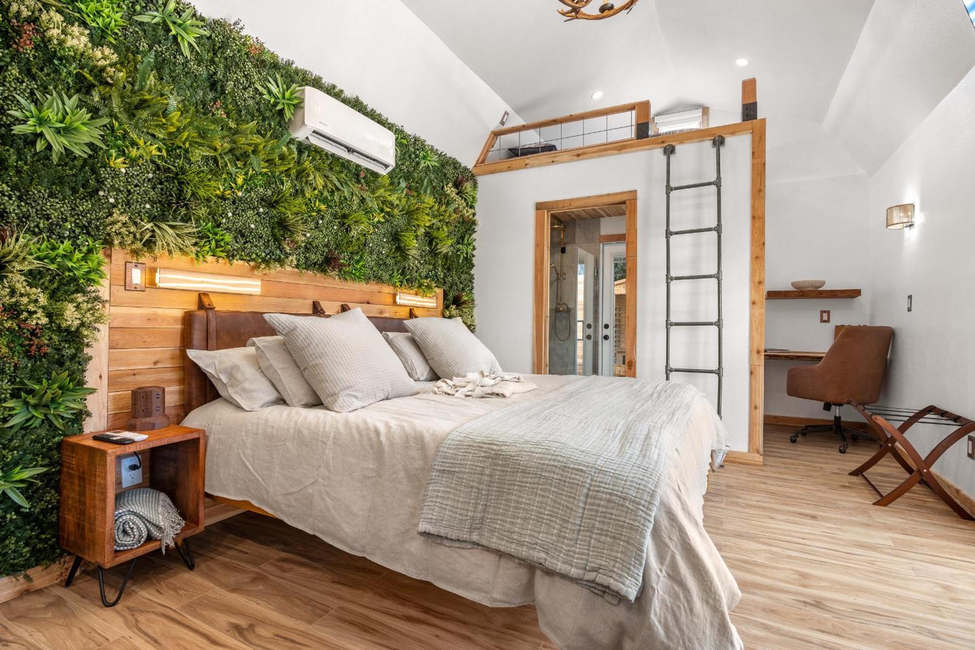 Romantic Luxury Retreat Hot Cold Pool & Sauna Wimberley Eksteriør billede