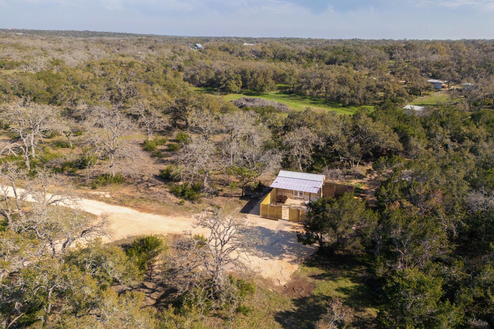 Romantic Luxury Retreat Hot Cold Pool & Sauna Wimberley Eksteriør billede