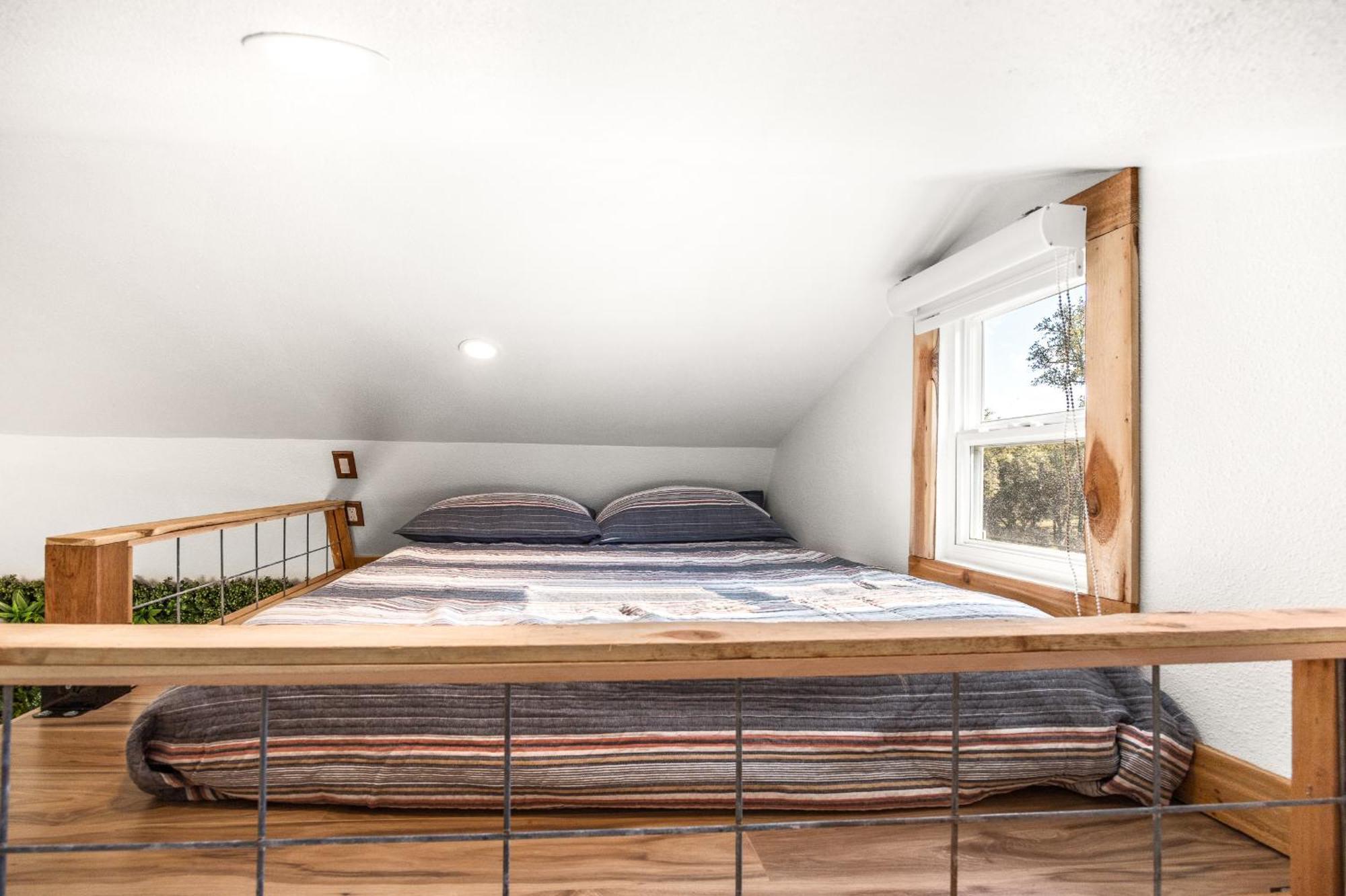 Romantic Luxury Retreat Hot Cold Pool & Sauna Wimberley Eksteriør billede